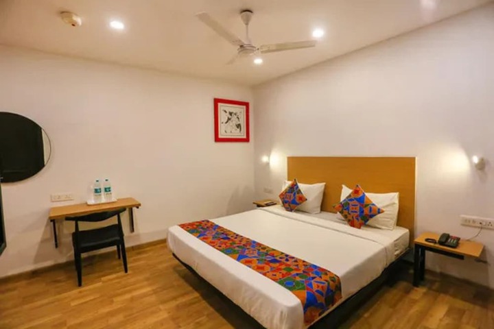 Room 15 of 20