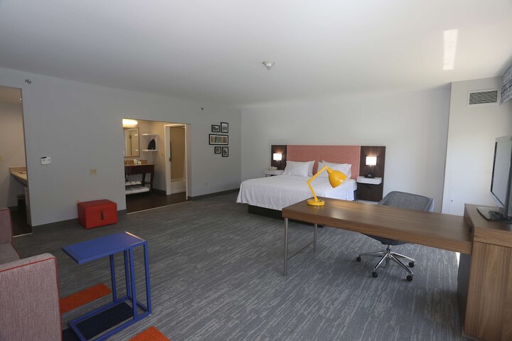 Room 8 of 29