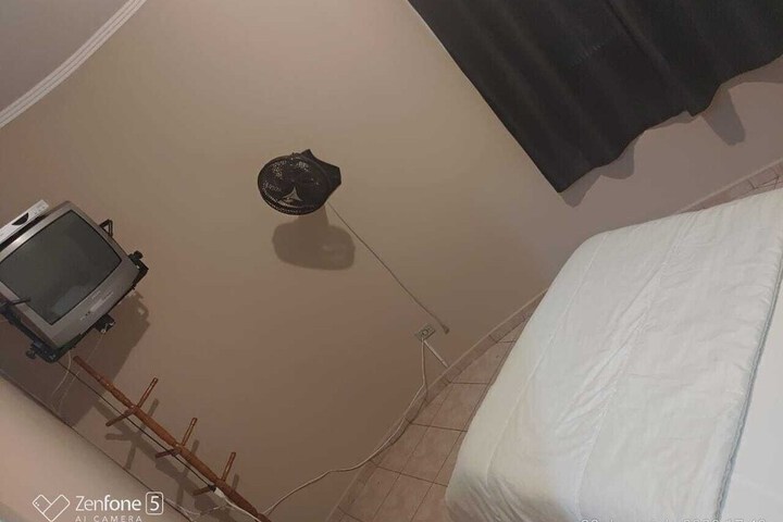 Room 32 of 33