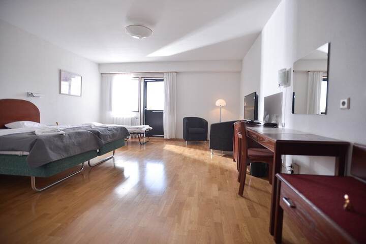Room 20 of 140