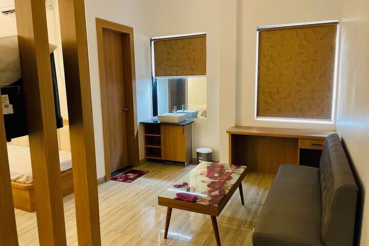 Room 14 of 20