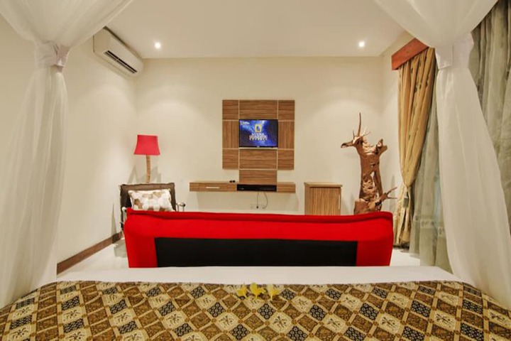 Room 10 of 62