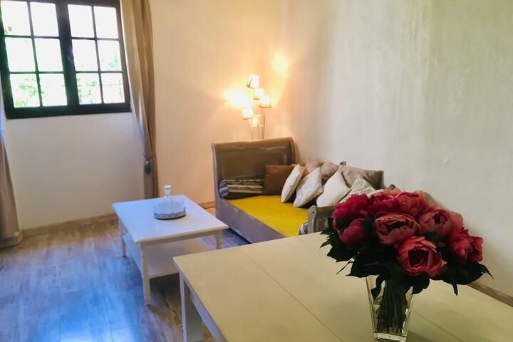 Room 10 of 53
