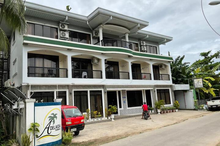 Adelaida Pensionne Hotel