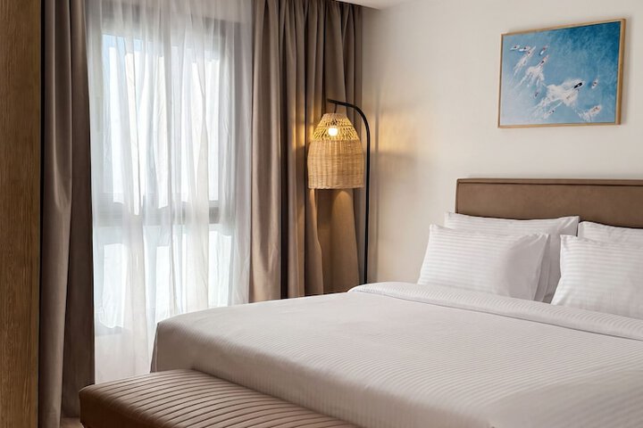 Room 20 of 146