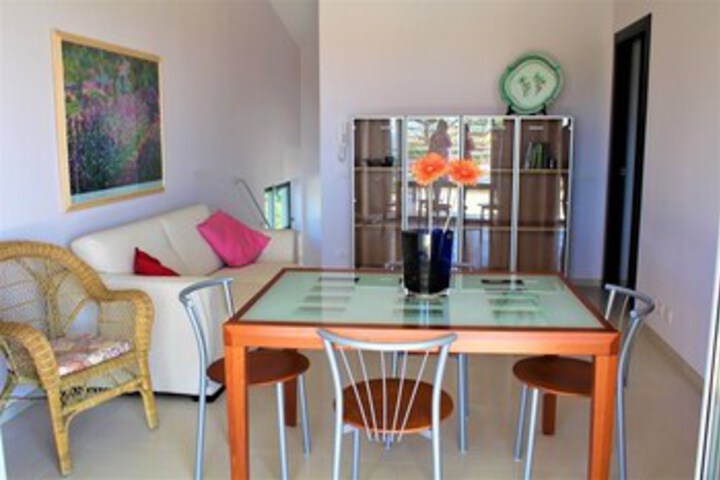 Room 15 of 19