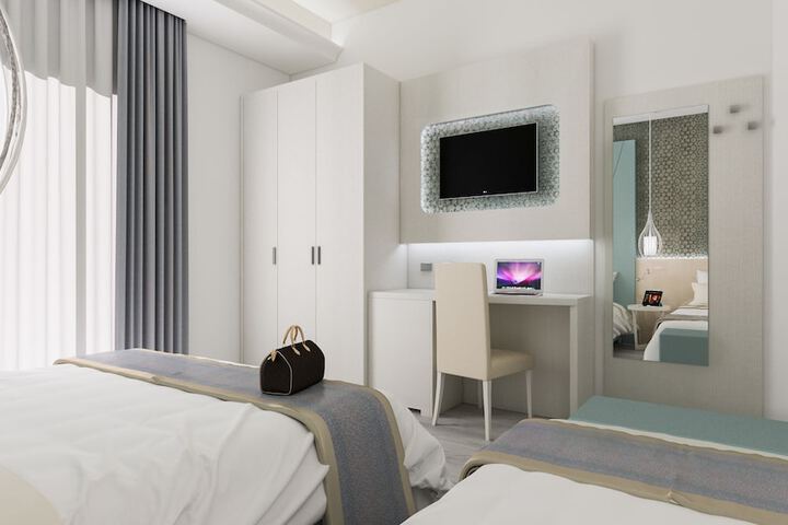 Room 25 of 49