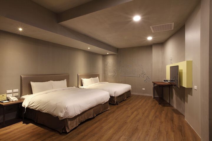 Room 22 of 45