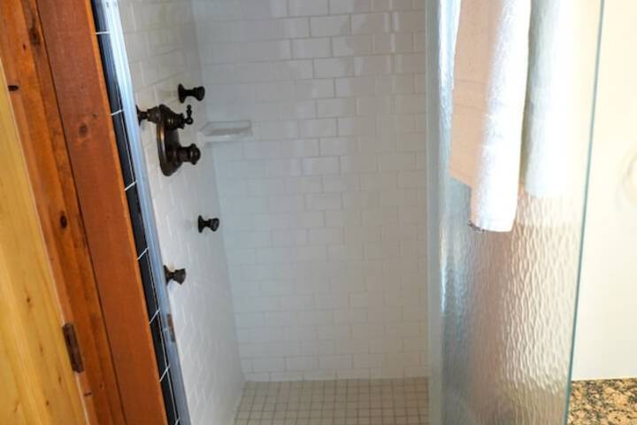 Room 178 of 241