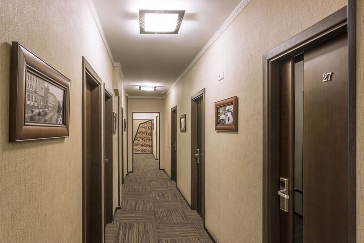Ballroom/Hall 44 of 52