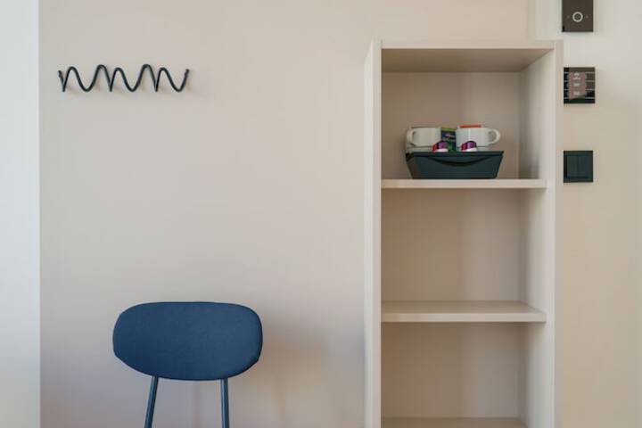 Room 42 of 65