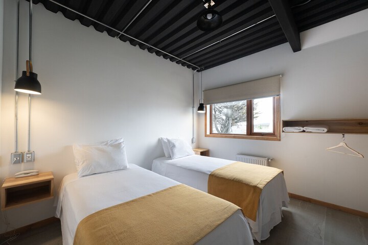 Room 17 of 48