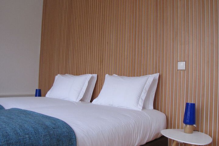 Room 6 of 53