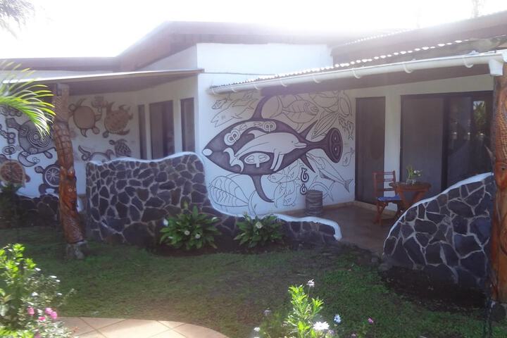 Hotel Exterior 42 of 48