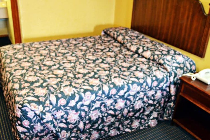 Room 13 of 47