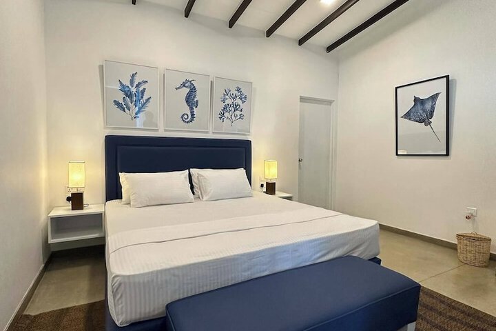 Room 8 of 31
