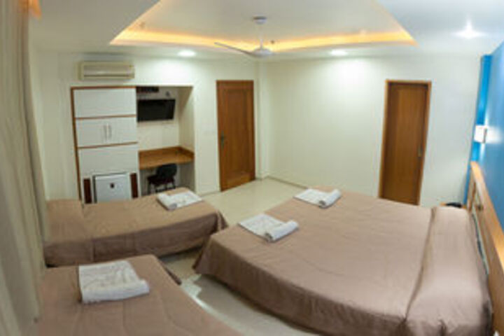 Room 22 of 78
