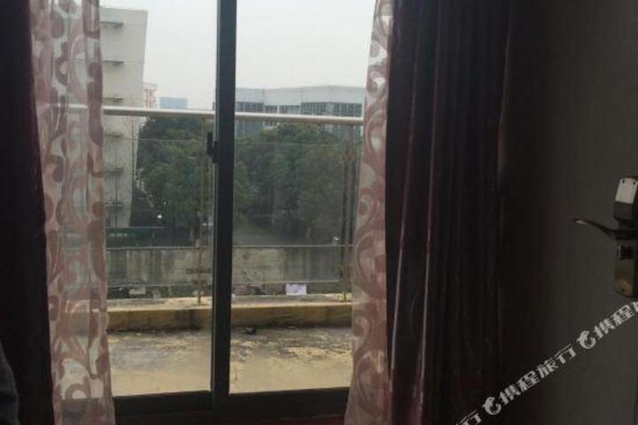 Jinglong Express Hotel