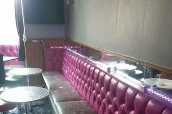 Lounge 135 of 149