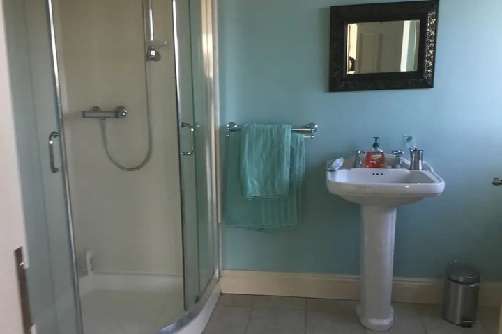 Room 7 of 15