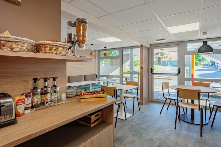 Breakfast area