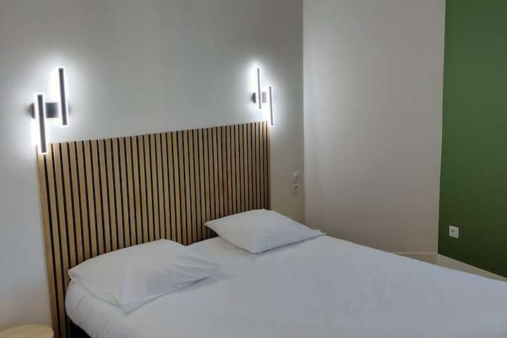 Room 21 of 43