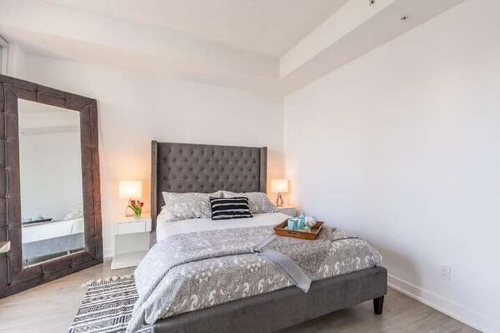 Room 2 of 6