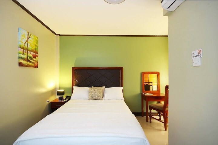 Room 3 of 13