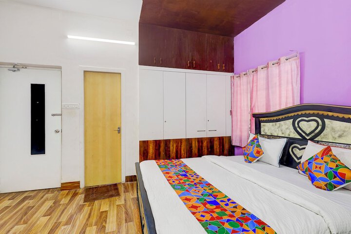 Room 14 of 27