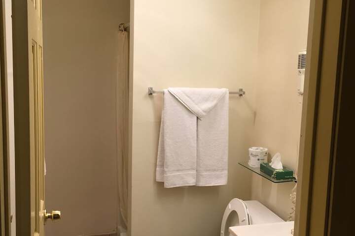 Room 63 of 92