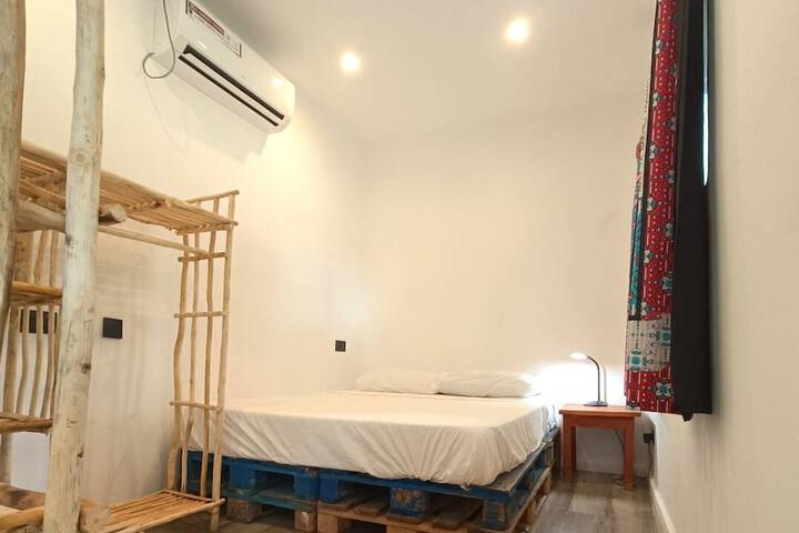 Room 5 of 21