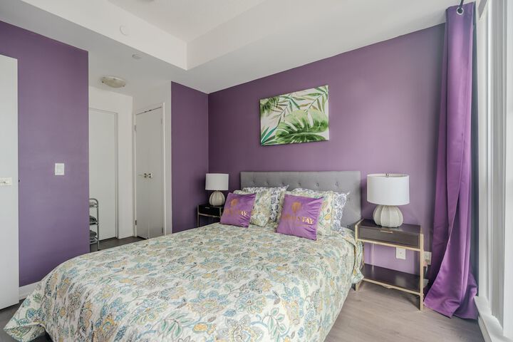 Room 15 of 242