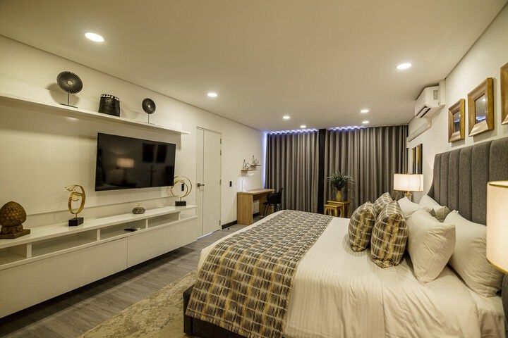 Room 35 of 88