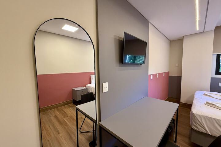 Room 11 of 26