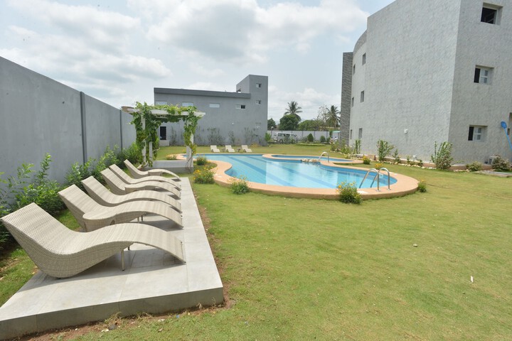 Pool 26 of 39