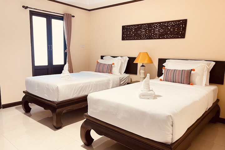 Room 4 of 37