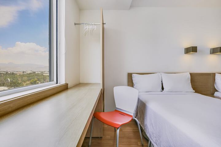 Room 18 of 59