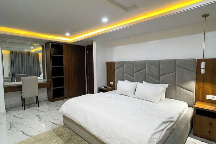 Room 12 of 57