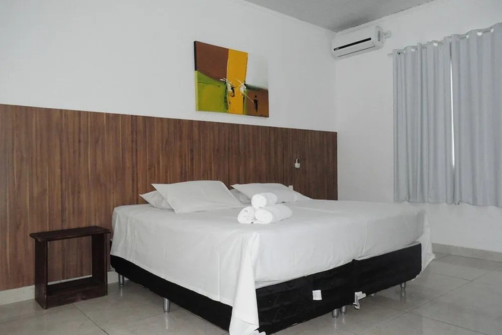 Room 4 of 14