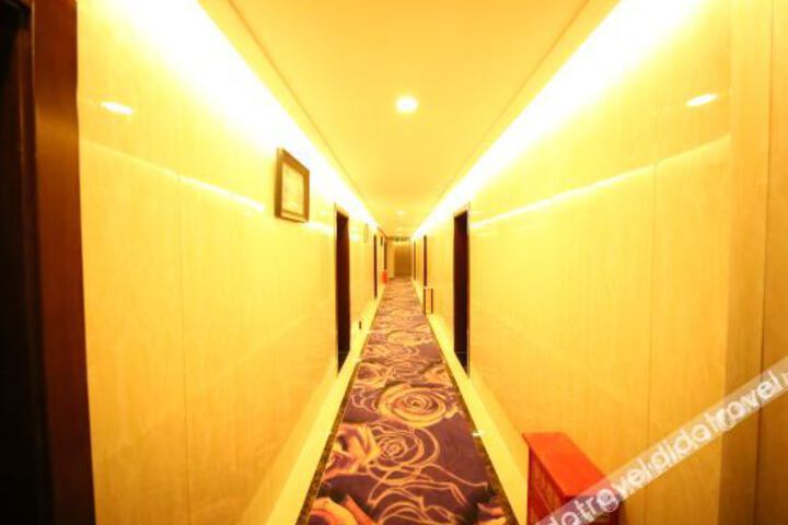 Hotel Interior 12 of 43