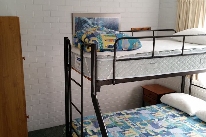 Room 5 of 72