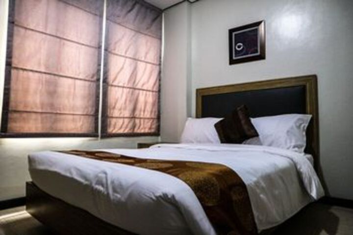 Room 10 of 54