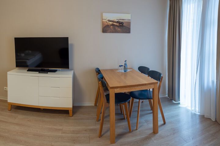 Room 30 of 53
