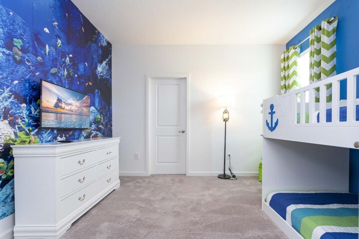Room 10 of 40