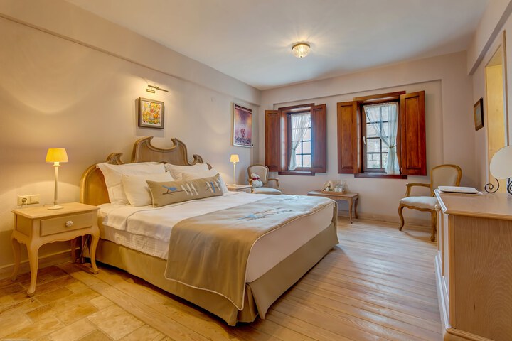 Room 5 of 53