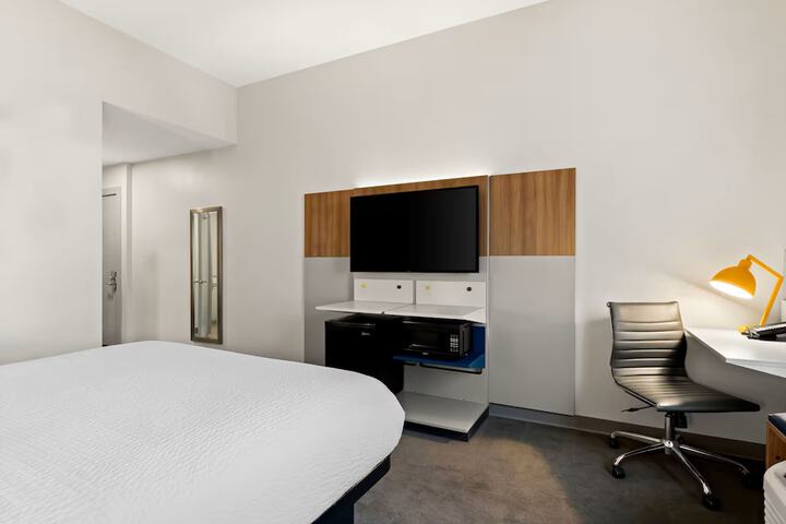 Room 16 of 67