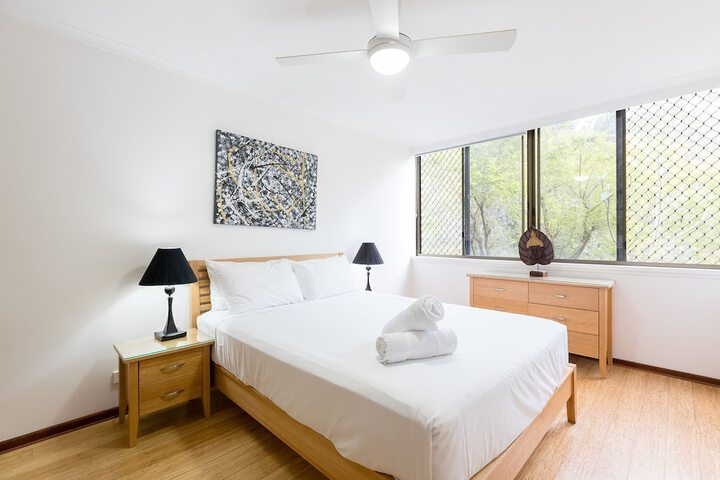 Room 4 of 22