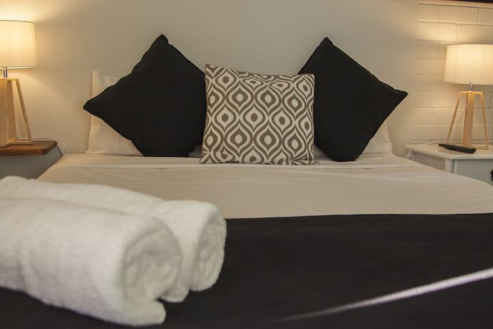 Room 4 of 35