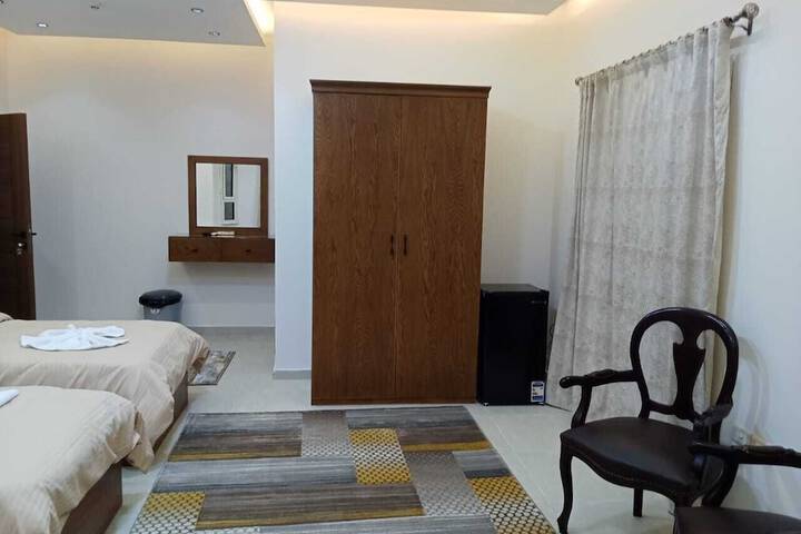 Room 5 of 22