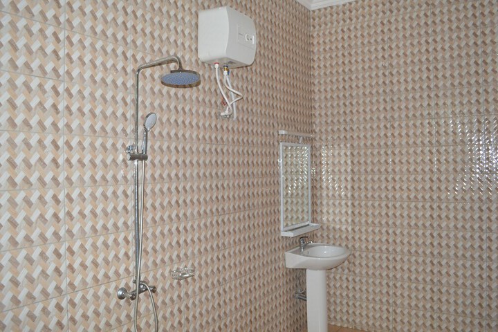 Room 16 of 35